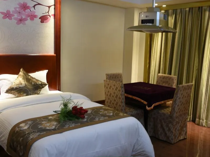 Greentree Alliance Guangdong Shenzhen Fuyong Subway Station Hotel 3*,