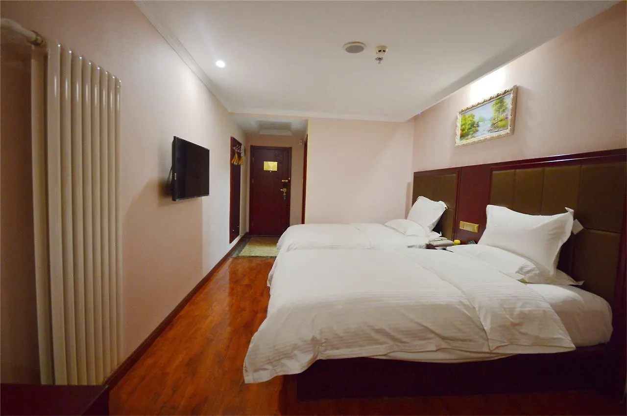 Greentree Alliance Guangdong Shenzhen Fuyong Subway Station Hotel