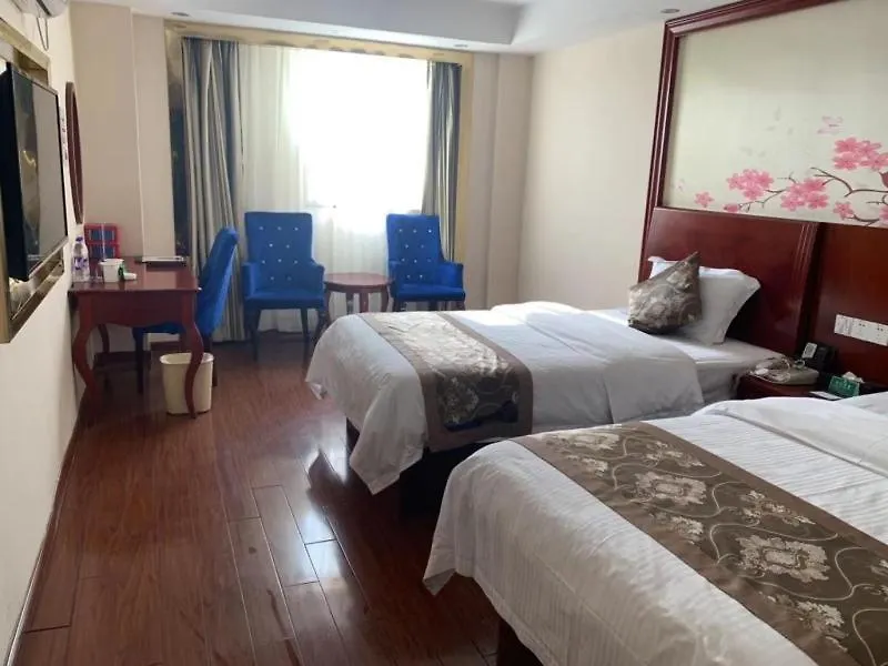 Greentree Alliance Guangdong Shenzhen Fuyong Subway Station Hotel