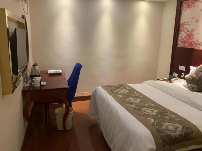 ***  Greentree Alliance Guangdong Shenzhen Fuyong Subway Station Hotel China
